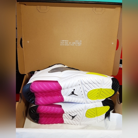 AIR JORDAN MAX 200 WHITE/FUCHSIA MEN'S US SIZE 9.5 BRAND NEW IN BOX - Picture 15 of 16